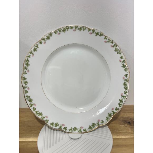 Vintage D & C France L. Bernardaud & Co. Limoges Clover Leaf Pattern 9.5" Salad - Picture 1 of 5